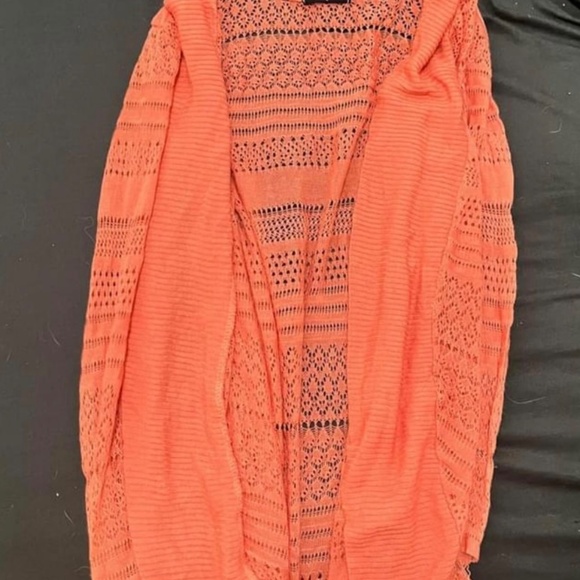 Women’s small sized clothing lot - Picture 3 of 7